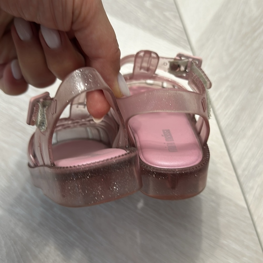 Mini Melissa - Picture 3 of 3